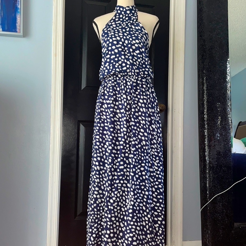 Pretty summer maxi dress 💙